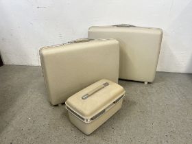 TWO "SAMSONITE" GRADUATED HARDCASES WITH MATCHING VANITY CASE (KEYS WITH AUCTIONEER.