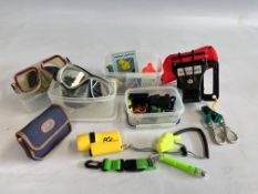 A COLLECTION OF DIVING EQUIPMENT TO INCLUDE PCA IKELITE TORCH, DELAYED AID MARKER AID,