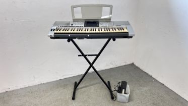YAMAHA PSR 3000 KEYBOARD ON FOLDING STAND WITH POWER PACK AND FOOT PEDAL - SOLD AS SEEN - AS