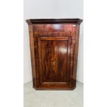 ANTIQUE MAHOGANY HANGING CORNER CABINET WITH INLAID SHELL DESIGN.