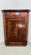 ANTIQUE MAHOGANY HANGING CORNER CABINET WITH INLAID SHELL DESIGN.