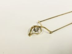 A SOLITAIRE DIAMOND PENDANT NECKLACE ON A FINE 9CT GOLD BOX LINK CHAIN.