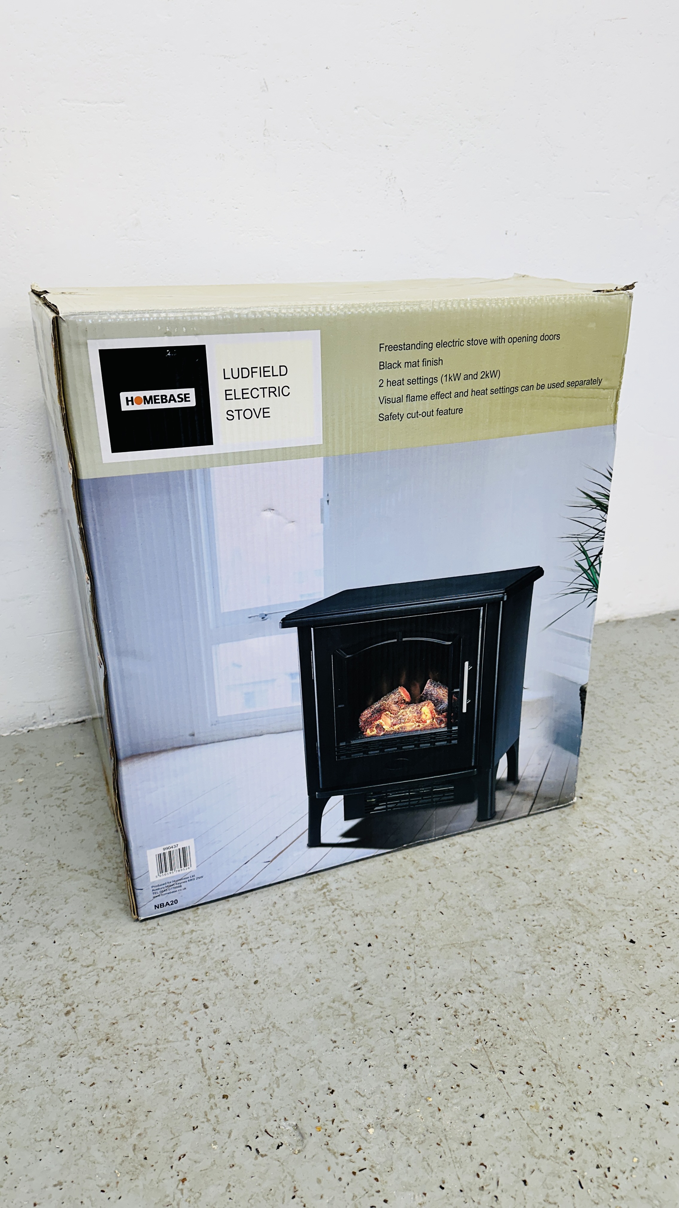 HOMEBASE "LUDFIELD" ELECTRIC STOVE ROOM HEATER (BOXED) - SOLD AS SEEN. - Image 3 of 4