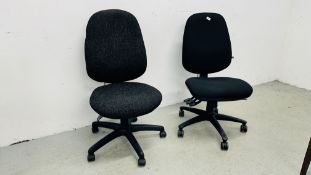 A MILLAR WEST FULLY ADJUSTABLE WHEELED OFFICE CHAIR ALONG WITH 1 FURTHER GOOD QUALITY FULLY