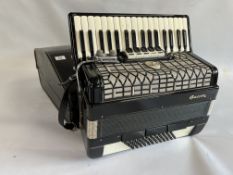 A VINTAGE GALOTTA 1909 ACCORDION IN FITTED TRANSIT CASE.
