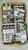 LARGE COLLECTION OF BOXED EASY CONNECT GARDEN LIGHT FITTINGS AND CONNECTORS INCLUDING POSTS,