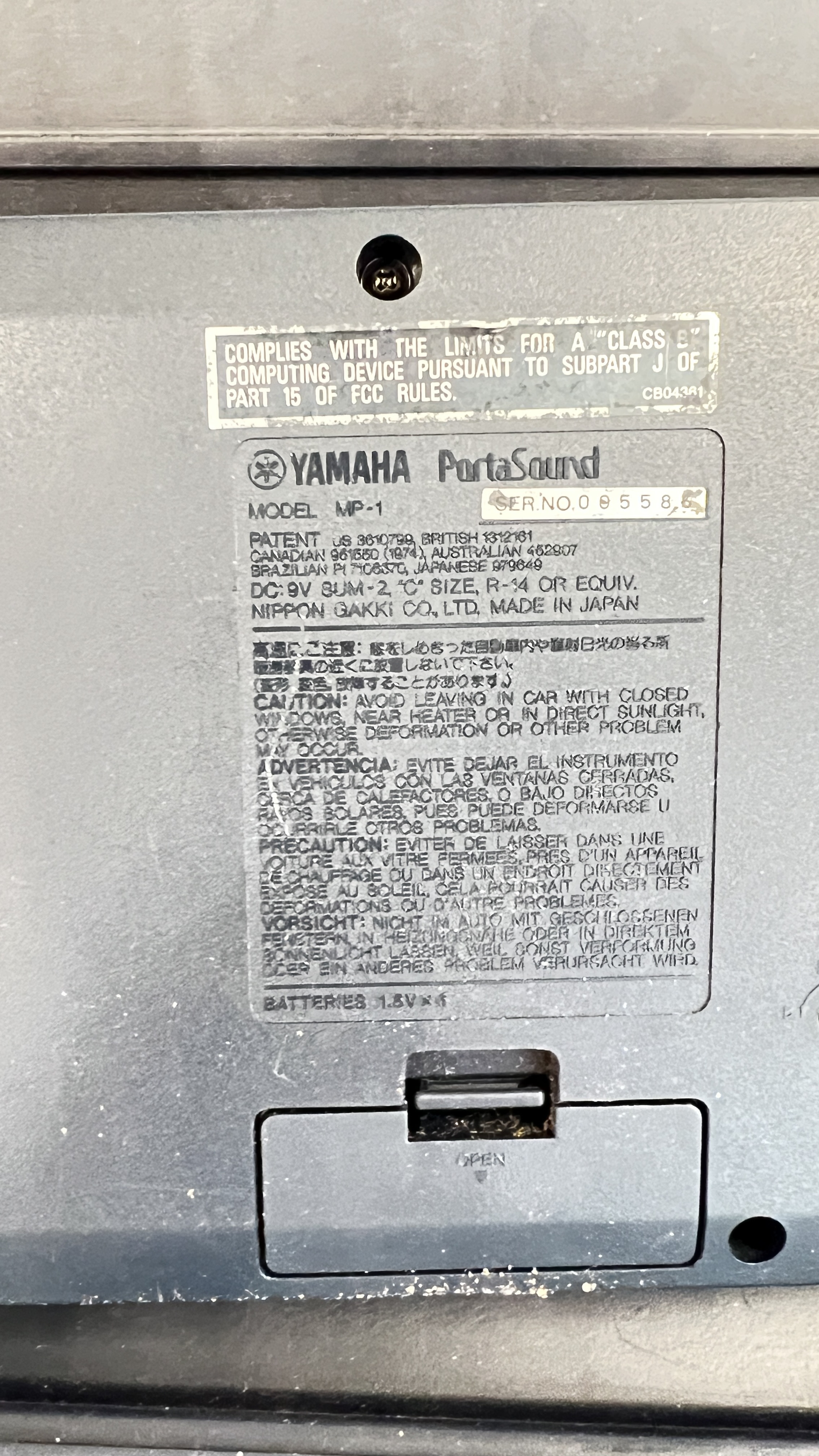 YAMAHA PORTASOUND MP-1 IN CARRY CASE, NO POWER ADAPTOR - SOLD AS SEEN - AS CLEARED. - Image 5 of 6