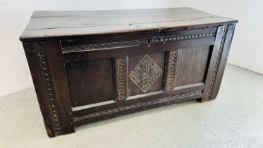 A C 17TH OAK COFFER, THE PLAIN TOP DAMAGED, 126CM WIDE X 58CM D X 62CM H.