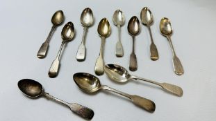 A MIXED GROUP OF ELEVEN SILVER FIDDLE PATTERN TEASPOONS, DIFFERENT DATES AND MAKERS.