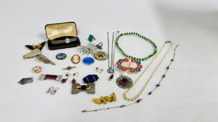 GROUP OF ART DECO AND LATER JEWELLERY TO INCLUDE T.L.