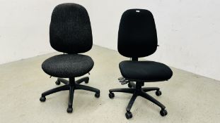 A MILLAR WEST FULLY ADJUSTABLE WHEELED OFFICE CHAIR ALONG WITH 1 FURTHER GOOD QUALITY FULLY