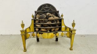 IMPRESSIVE HEAVY CAST FIRE BASKET WITH BRASS DETAILING - OVERALL WIDTH 83CM.