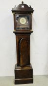 AN OAK LONG CASE CLOCK BODY AND OAK CASED MANTEL CLOCK.