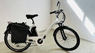 F4W RIDE ELECTRIC BICYCLE WITH CHARGER (NO BATTERY RELEASE KEY) SOLD AS SEEN, MAY REQUIRE ATTENTION,