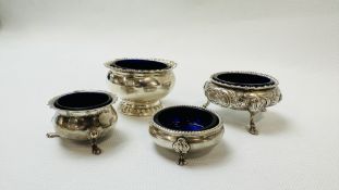 FOUR VARIOUS SILVER BLUE GLASS LINED SALTS.