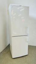 SIEMEN'S FROST FREE FRIDGE FREEZER - SOLD AS SEEN.