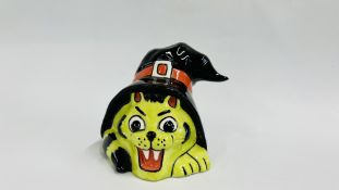 A LORNA BAILEY COLLECTORS CAT ORNAMENT "WITCHY-POO" BEARING SIGNATURE - H 10CM.