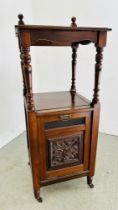 AN EDWARDIAN MAHOGANY STAND WITH HINGED COAL COMPACTION TO BASE - W 39CM, D 39CM, H 109CM.