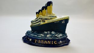 (R) TITANIC DOORSTOP