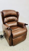 A CELEBRITY TAN LEATHER ELECTRIC RISE AND RECLINE EASY CHAIR - SOLD AS SEEN.