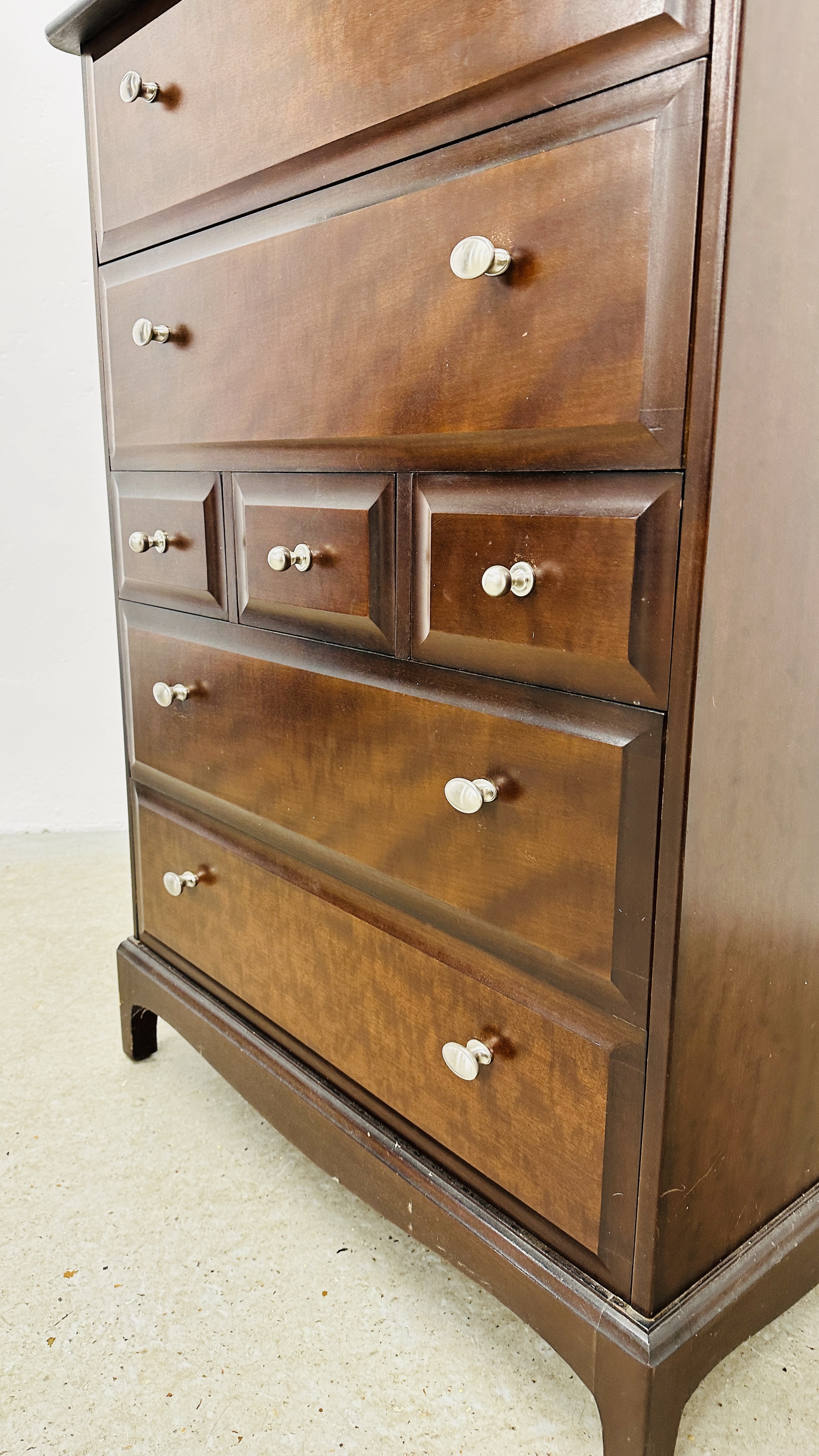 A STAG 7 MULTI DRAWER CHEST OF DRAWERS - W 82CM X D 46.5CM X H 110CM. - Image 6 of 7