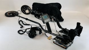 TWO WHITES METAL DETECTORS TO INCLUDE CLASSIC SL WITH HD 3030 HEADPHONES AND WHITES SPECTRUM XLT