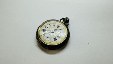 A VINTAGE WHITE METAL POCKET WATCH AND ENAMELED DIAL (A/F) MARKED "REMONTOIR" TO REVERSE - DIAM 5CM.