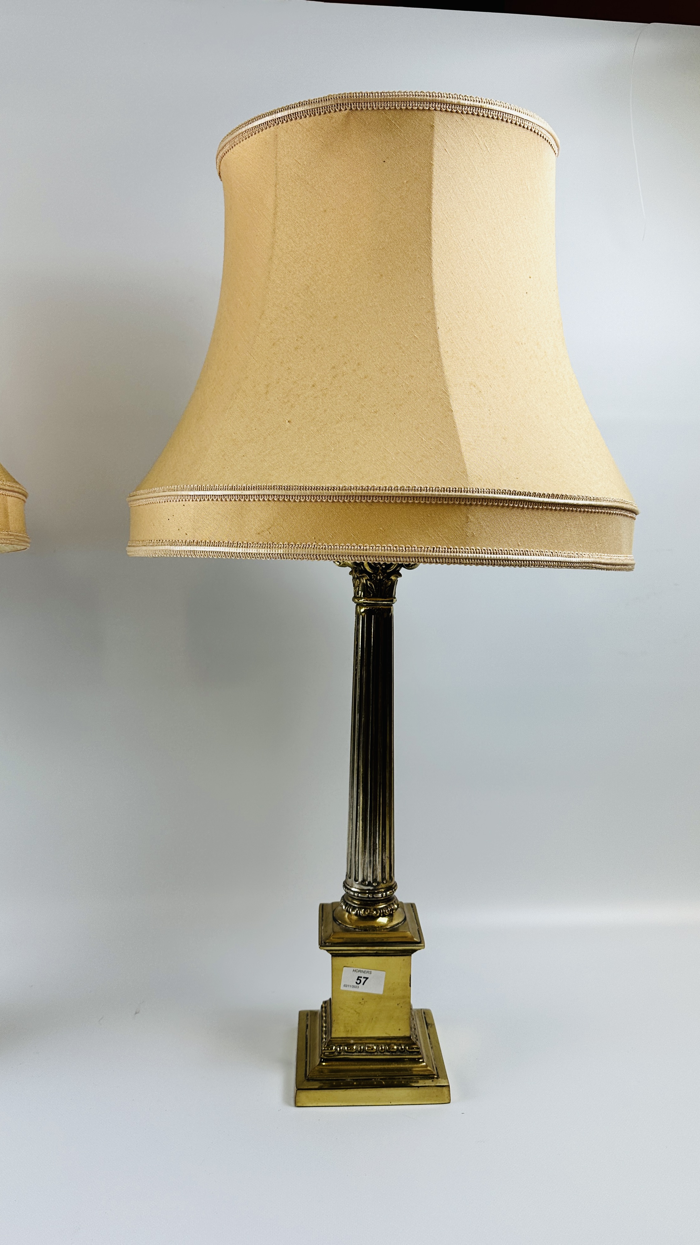 A PAIR OF HEAVY GILT FINISHED COLUMNED TABLE LAMPS - WIRES REMOVED. - Image 2 of 8