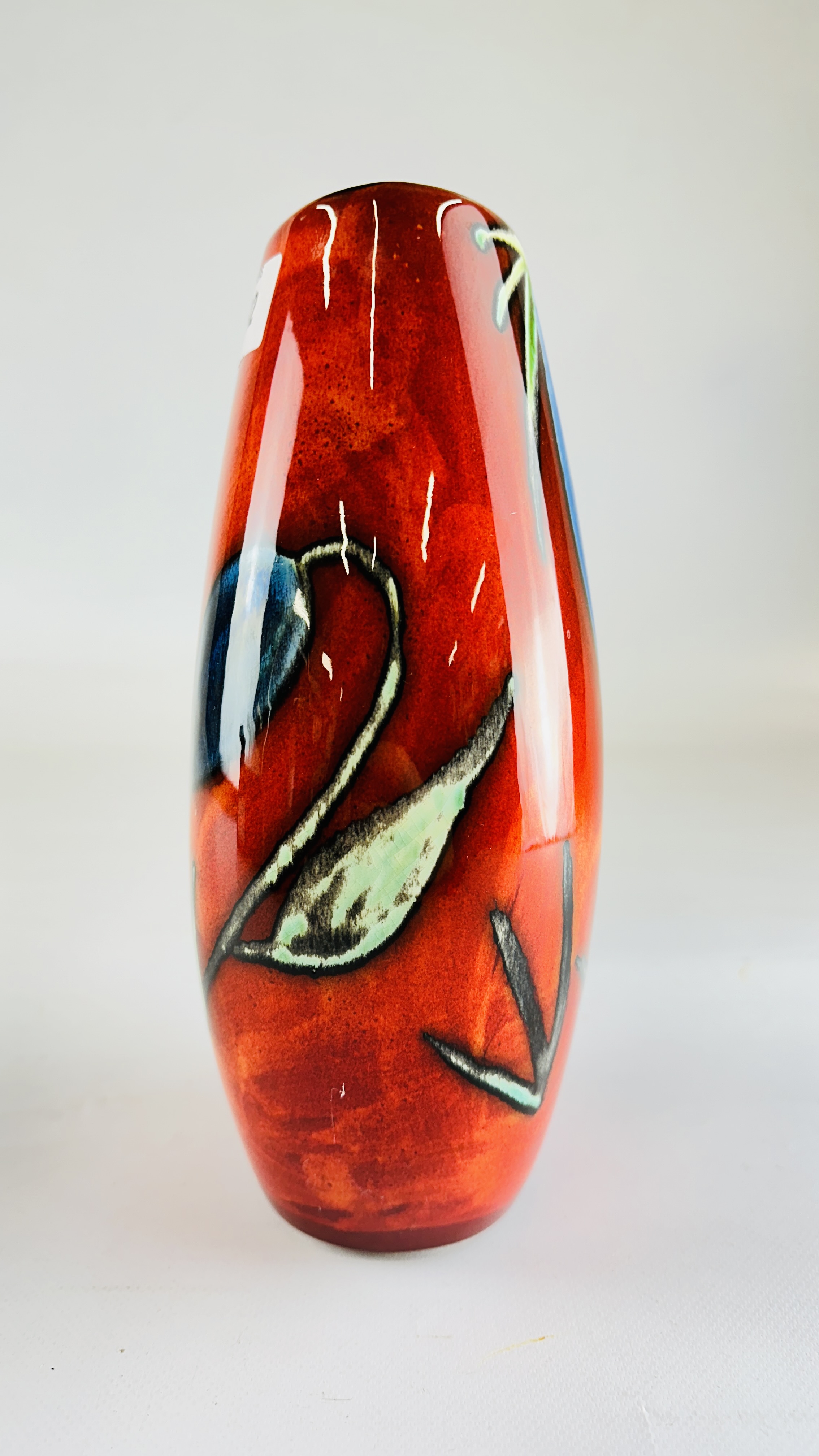 A POOLE POTTERY "LIVING GLAZE" DELFINA VASE - H 25CM. - Image 3 of 6