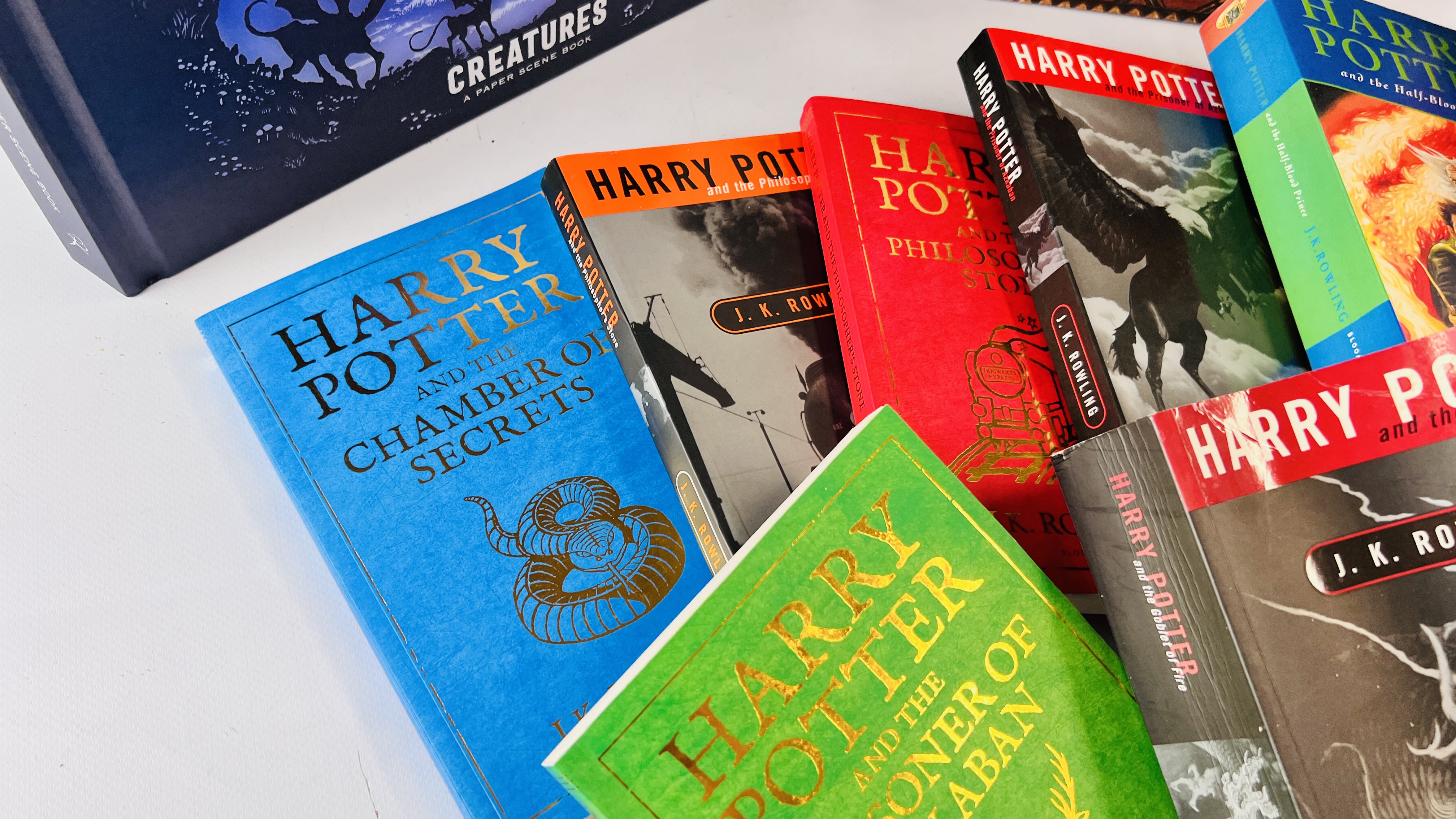 COLLECTION OF HARRY POTTER BOOKS TO INCLUDE FIRST EDITIONS, PAPERBACKS, HARRY POTTER CREATURES ETC. - Image 3 of 6