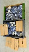 AN EXTENSIVE COLLECTION OF WILLOW PATTERN TEA AND DINNERWARE TO INCLUDE WOODS AND SONS & JOHNSON