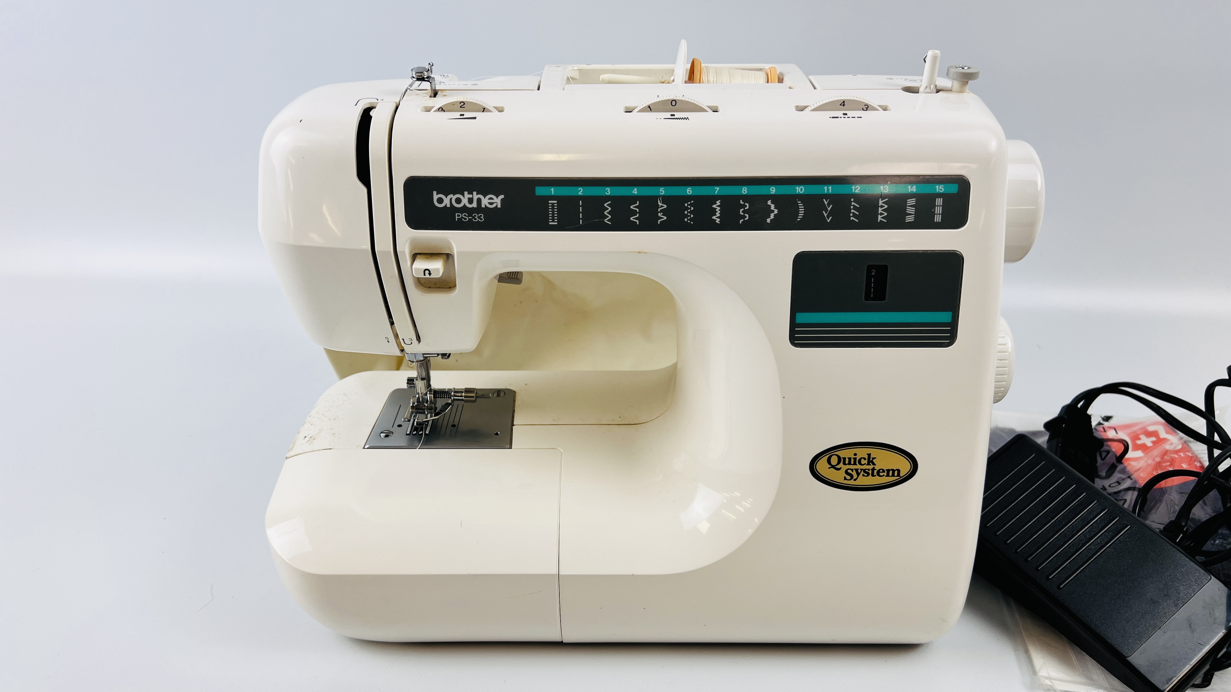 BROTHER PS-33 ELECTRIC QUICK SYSTEM SEWING MACHINE WITH FOOT PEDAL AND INSTRUCTIONS - SOLD AS SEEN. - Image 2 of 6