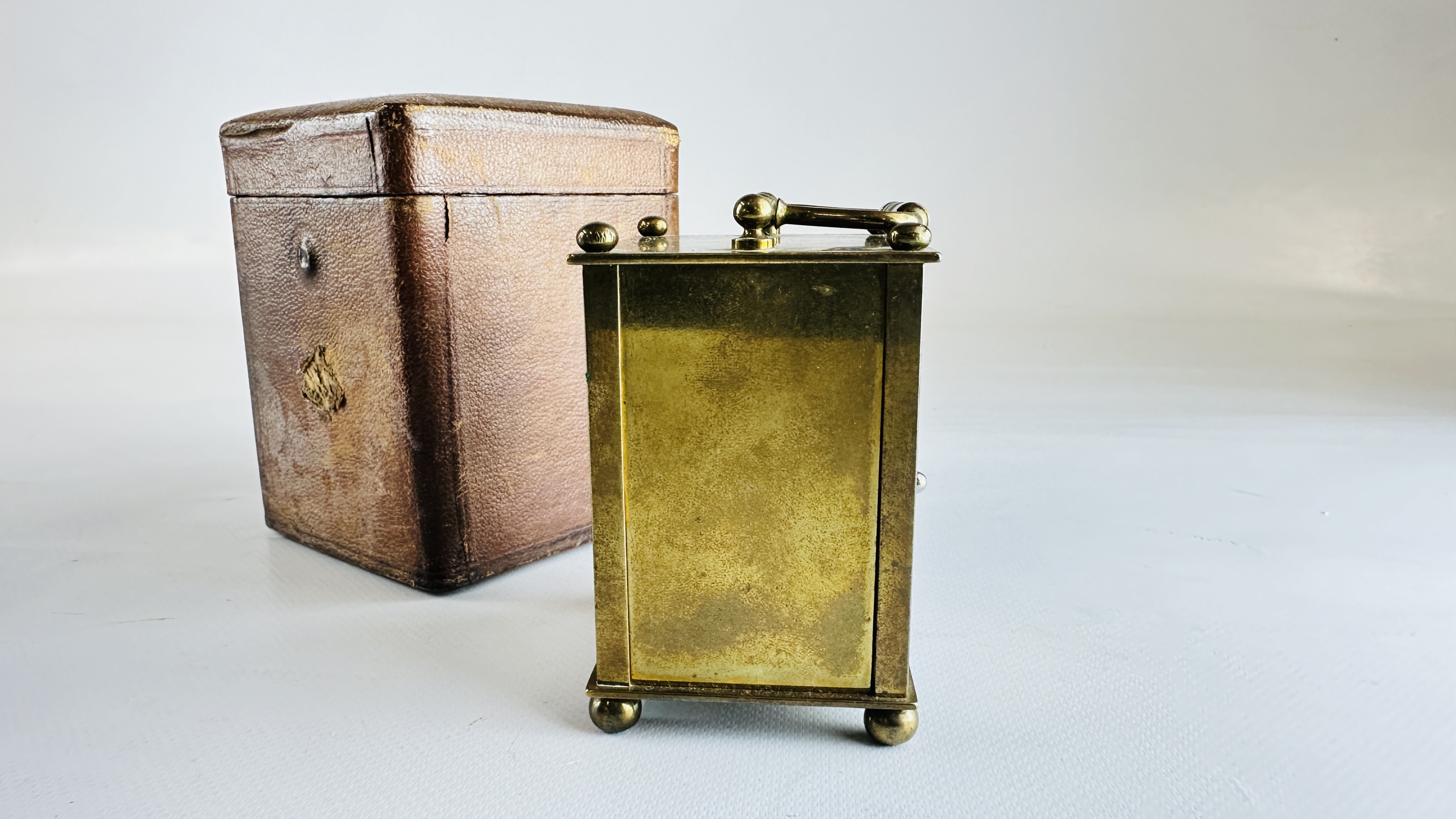 FRENCH CARRIAGE CLOCK IN FITTED LEATHER CASE AND KEY. - Image 6 of 12