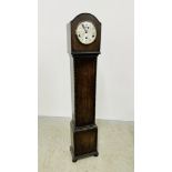 A VINTAGE OAK CASED GRANDMOTHER CLOCK.