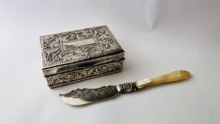 A SILVER TRINKET BOX PLUS A SILVER BUTTER KNIFE BY 'GEORGE UNITE'.