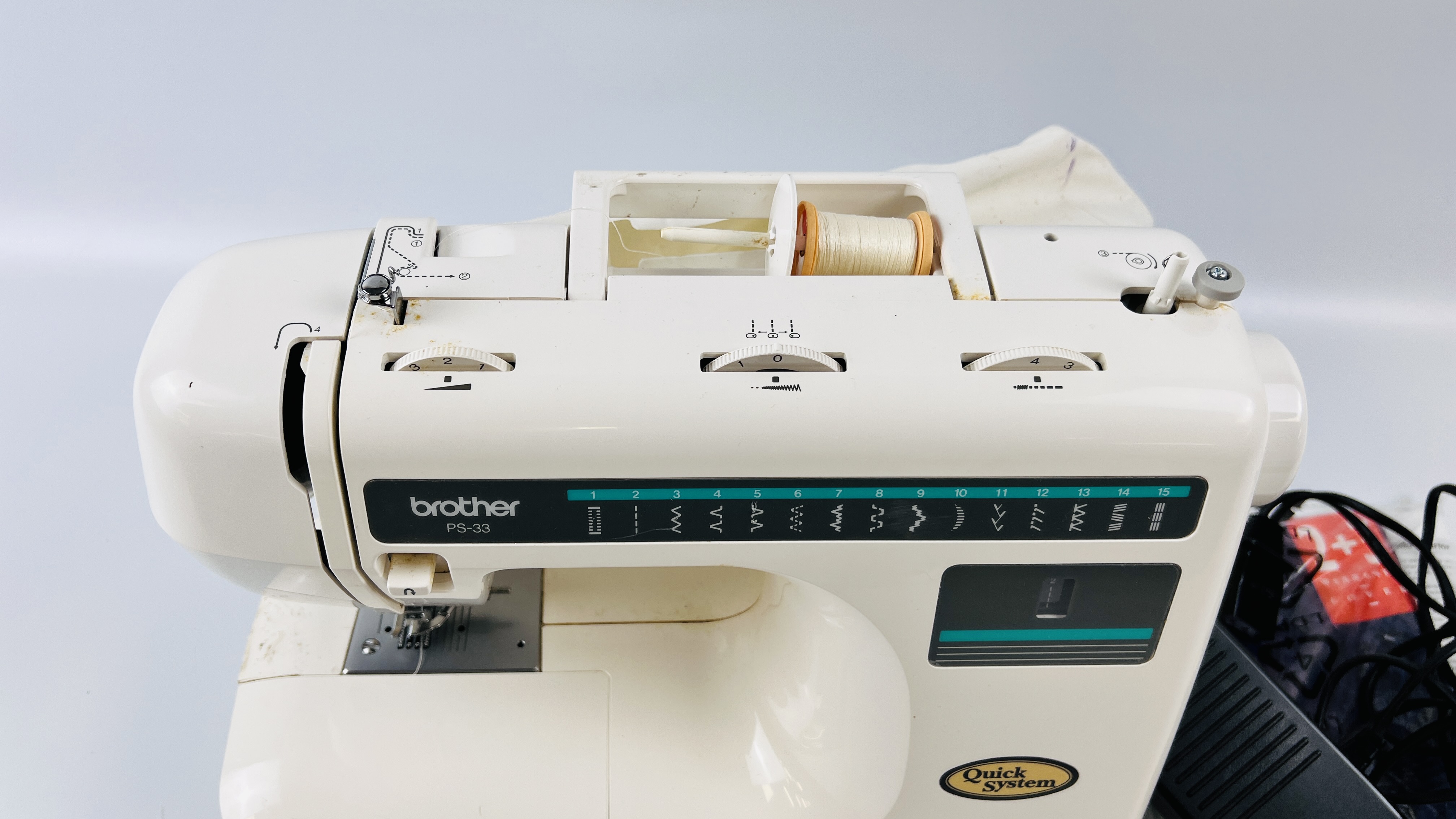 BROTHER PS-33 ELECTRIC QUICK SYSTEM SEWING MACHINE WITH FOOT PEDAL AND INSTRUCTIONS - SOLD AS SEEN. - Image 3 of 6