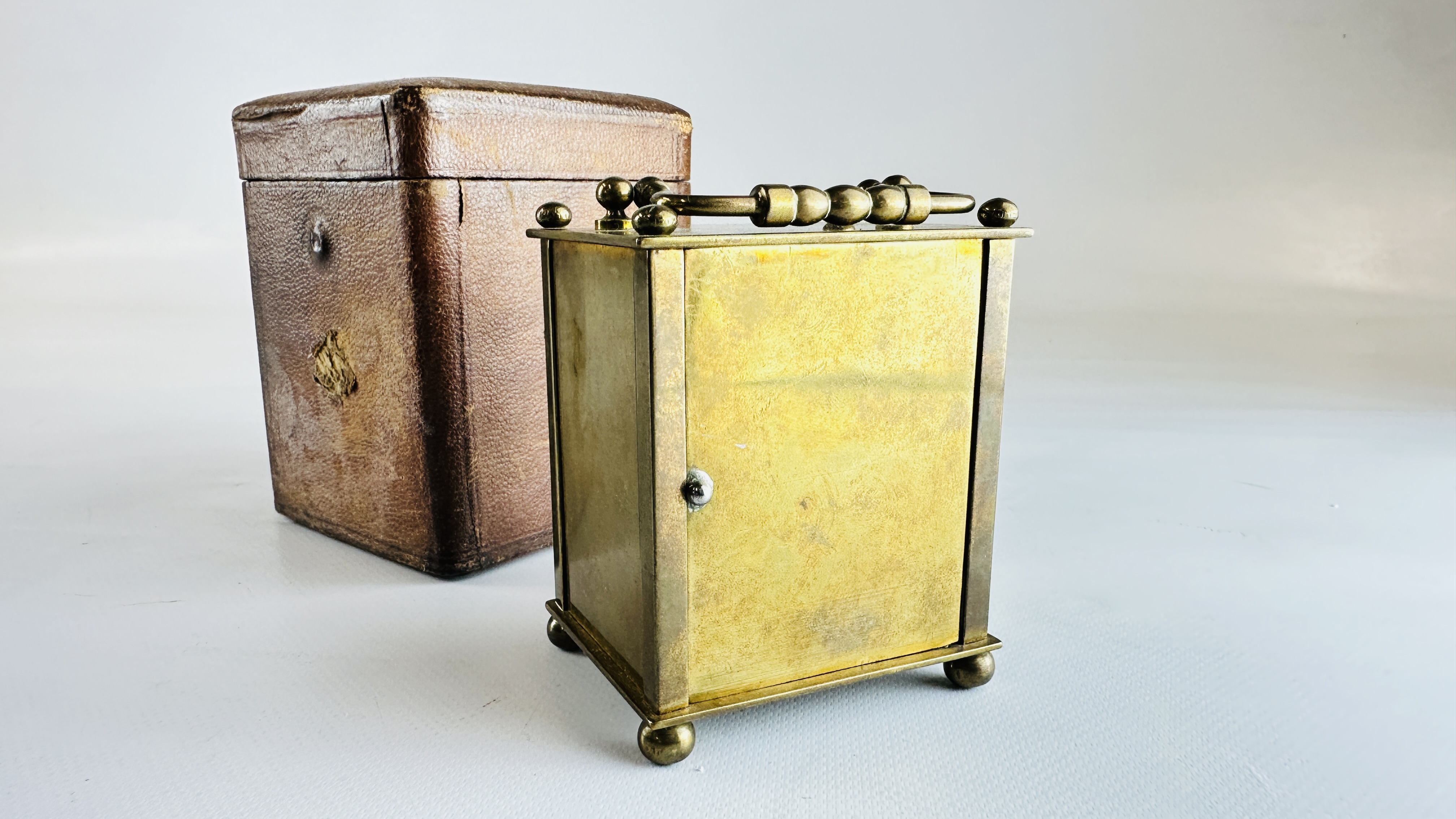 FRENCH CARRIAGE CLOCK IN FITTED LEATHER CASE AND KEY. - Image 5 of 12