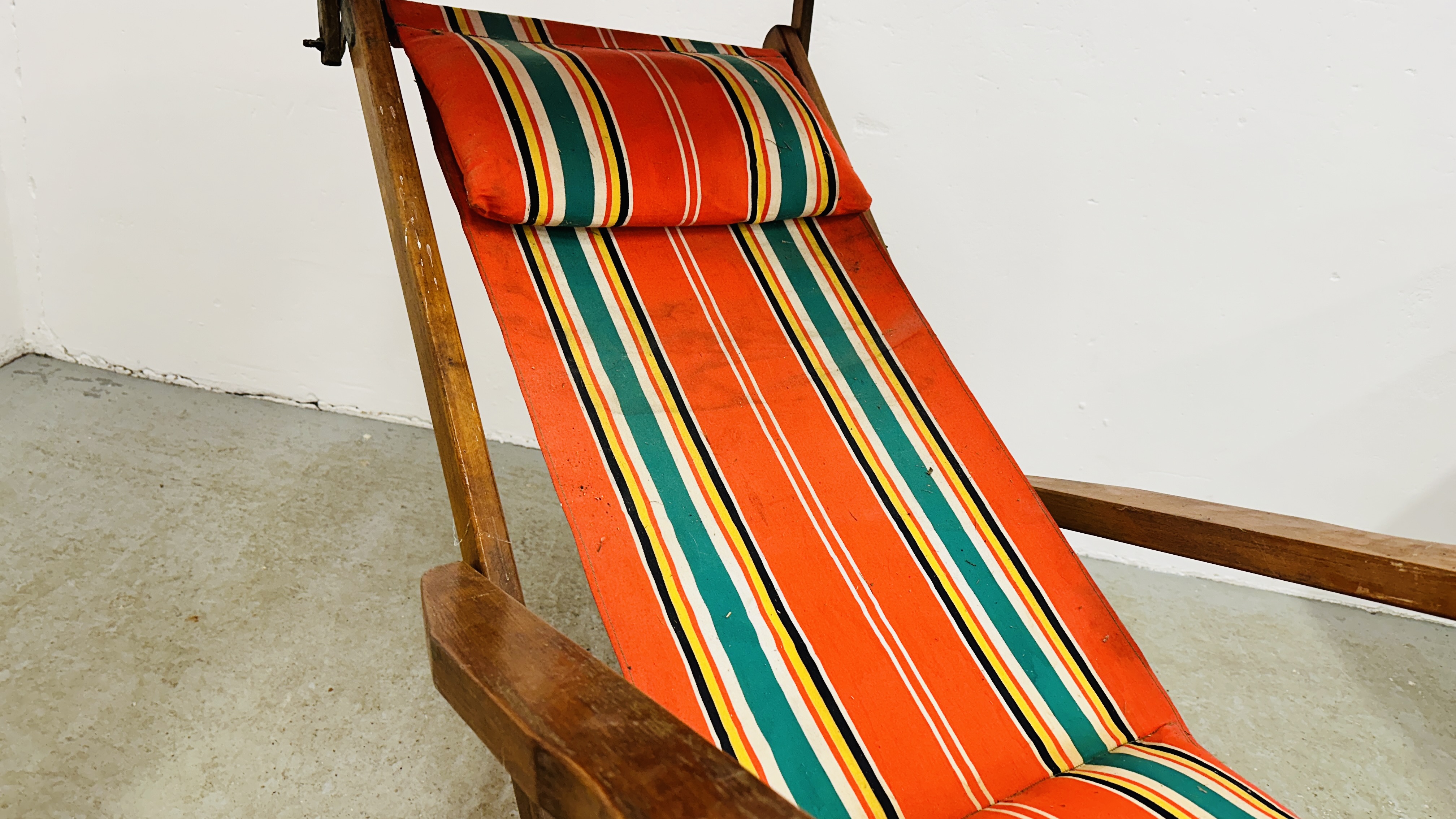 A PAIR OF GEEBRO "THE OCEAN CHAIR" DECK CHAIRS WITH SUN SHADES. - Image 11 of 13