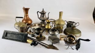 A BOX CONTAINING A QUANTITY OF METAL WARES TO INCLUDE BRASS,