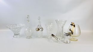 A GROUP OF GLASS WARE TO INCLUDE TWO DECANTERS,