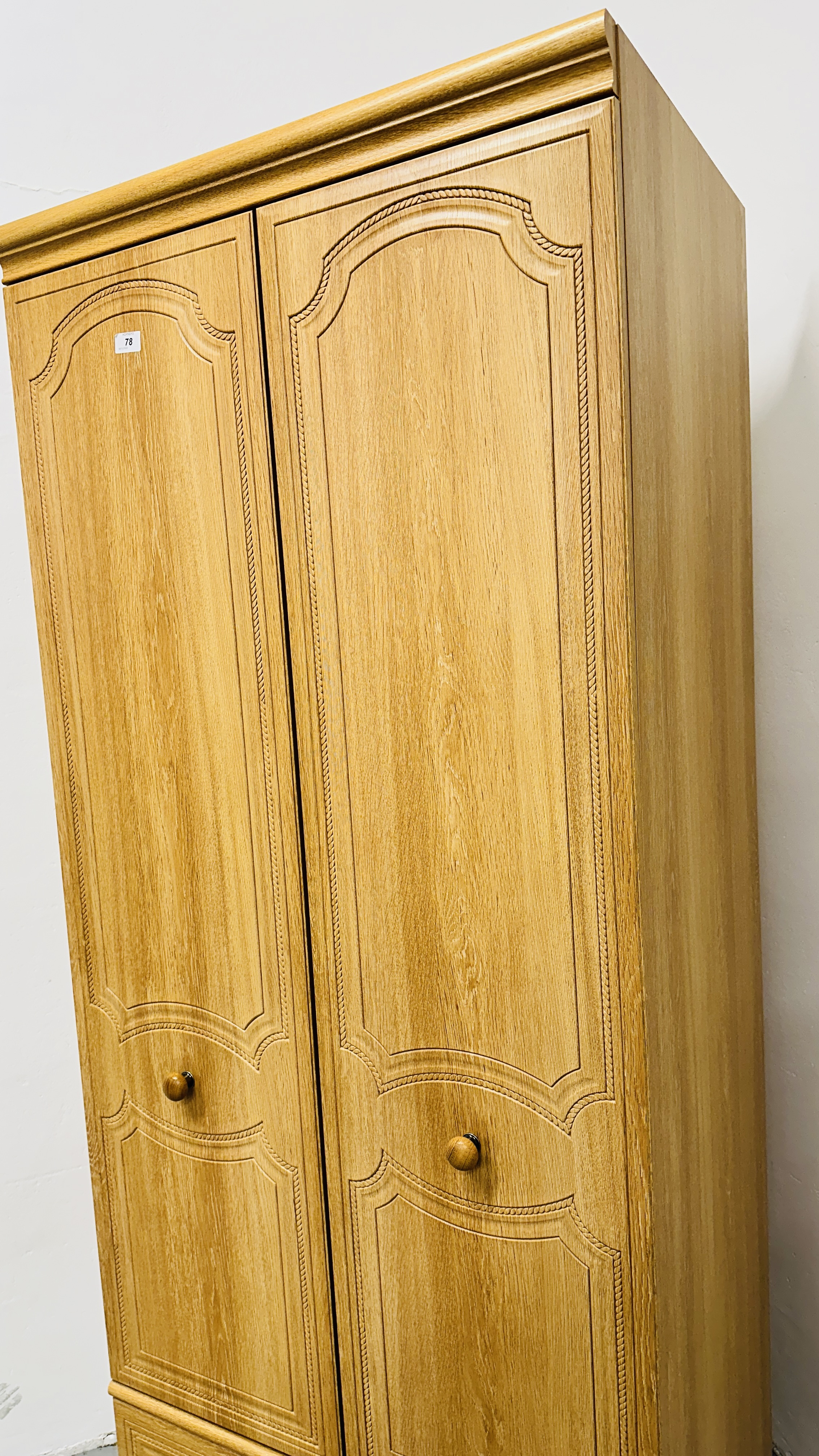 AN ALSTONS TWO DOOR ONE DRAWER WARDROBE. - Image 6 of 7