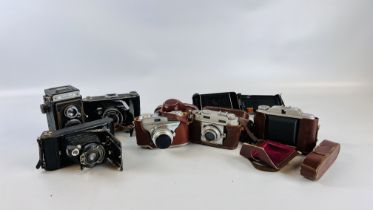 A GROUP OF MIXED CAMERA EQUIPMENT TO INCLUDE ANETTE C / AGFA KARAT 36, KERSHAW, IKOFLEX 11,