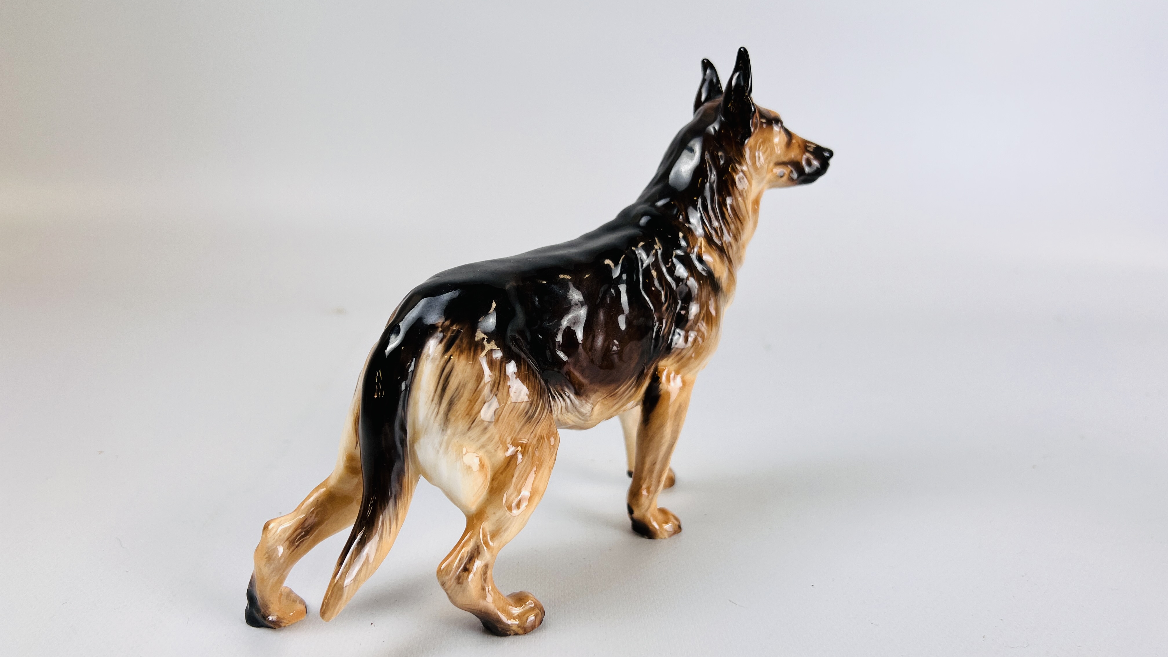 TWO ROYAL DOULTON DOG STUDIES TO INCLUDE AN ALSATIAN HN1116, L 20CM X H 15. - Image 12 of 15