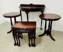 A SMALL GROUP OF MATCHING HOME FURNISHINGS TO INCLUDE A NEST OF THREE TABLES WITH ROPE TWIST DESIGN