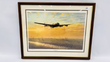 A FRAMED AND MOUNTED LIMITED EDITION 'FENLAND LANCASTER' BY E.A. MLLS PRINT 256/500 - 59CM X 39CM.