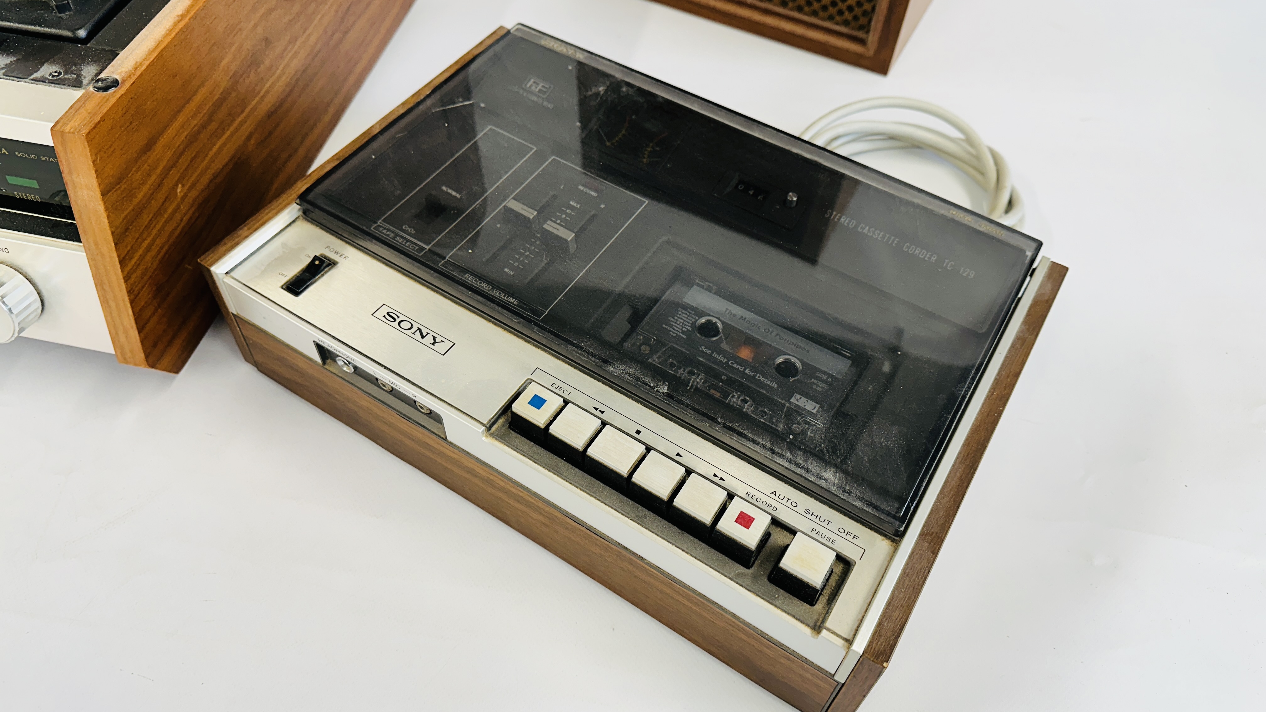 RETRO SONY STEREO MUSIC SYSTEM MODEL HP-511A COMPLETE WITH SONY SS-510 SPEAKER SYSTEM AND SONY - Image 4 of 9