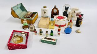 A COLLECTION OF VINTAGE PERFUMES, SOME IN ORIGINAL BOXES TO INCLUDE COTE, MAX FACTOR ETC.