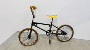 A VINTAGE BMX SPEED BMX BICYCLE.