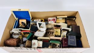 A BOX CONTAINING AN EXTENSIVE COLLECTION OF ASSORTED COSTUME, VINTAGE AND SILVER JEWELLERY.