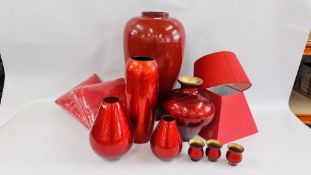 A COLLECTION OF RED HOUSEHOLD EFFECTS TO INCLUDE LARGE TREEN VASE H 65CM, VASES,